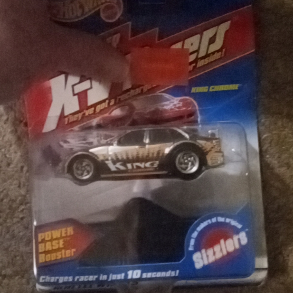 Hot wheels motorized XV racers